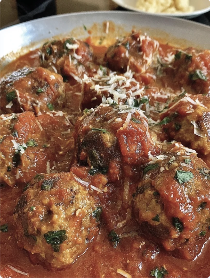 Easy Italian-Style Garlic Parmesan Meatballs