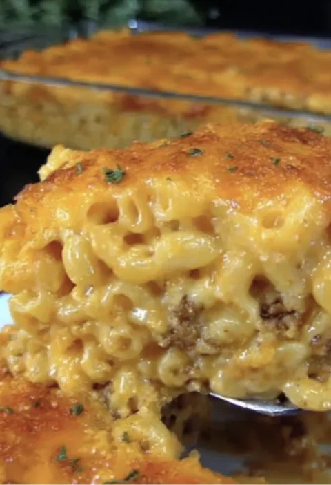 Mac and Cheese Meatloaf Casserole