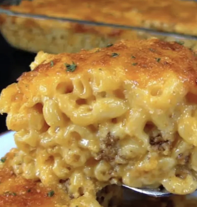 Mac and Cheese Meatloaf Casserole