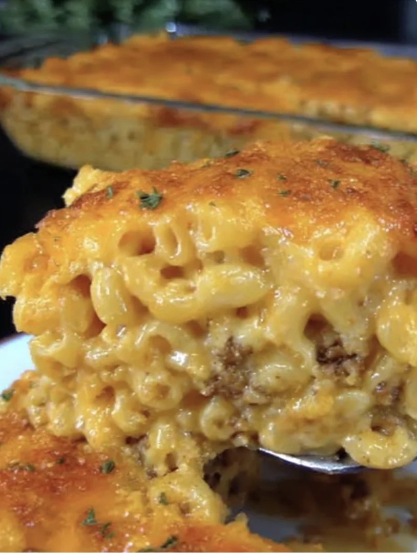 Mac and Cheese Meatloaf Casserole