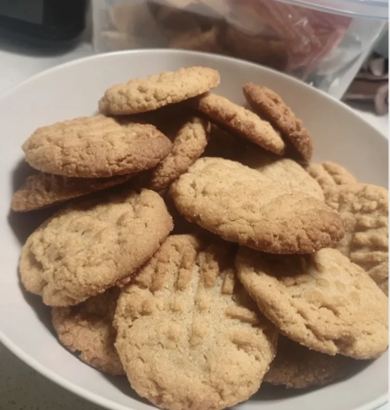 Classic Peanut Butter Cookies
