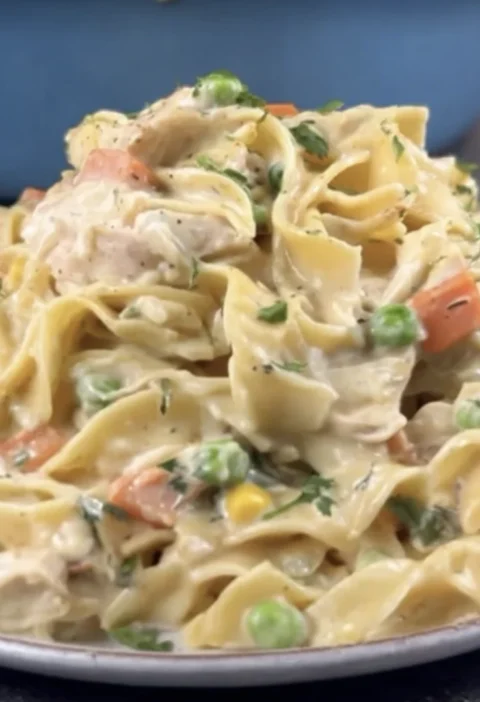 Comfort Chicken Pot Pie Pasta