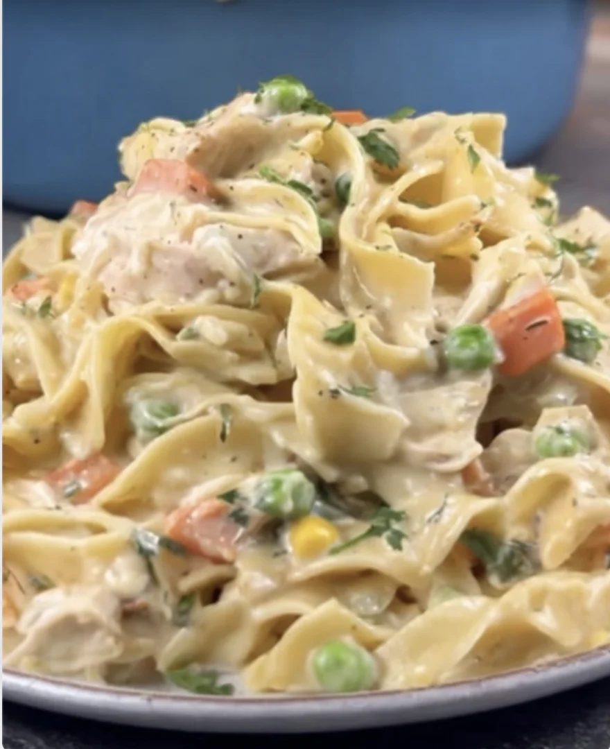 Comfort Chicken Pot Pie Pasta