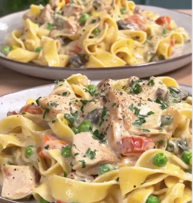 Cozy Chicken Pot Pie Pasta