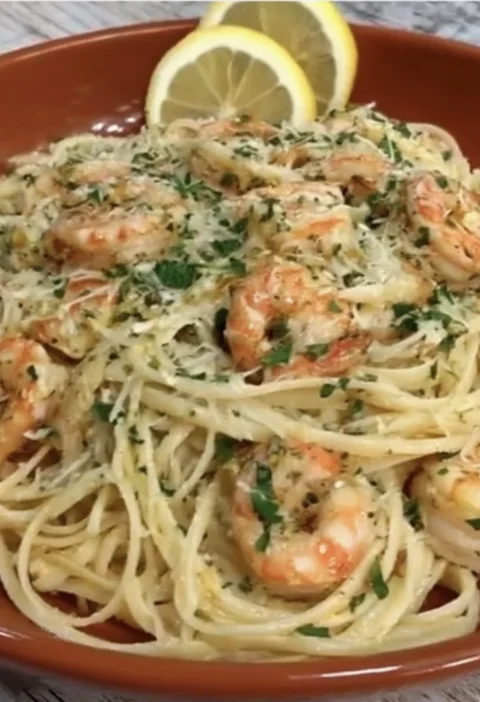 Creamy Garlic Shrimp Pasta