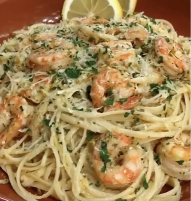 Creamy Garlic Shrimp Pasta