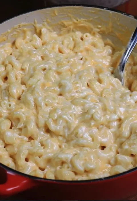 Creamy Homemade Mac and Cheese