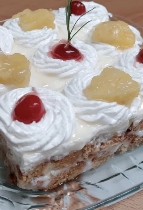 Easy Piña Colada Carlota