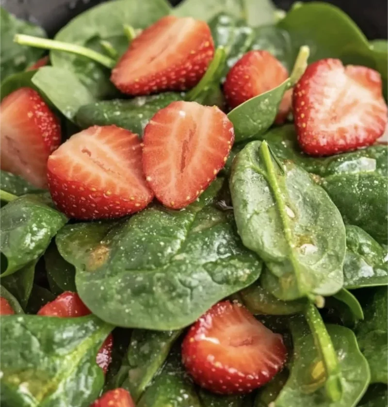 Fresh Strawberry Spinach Salad