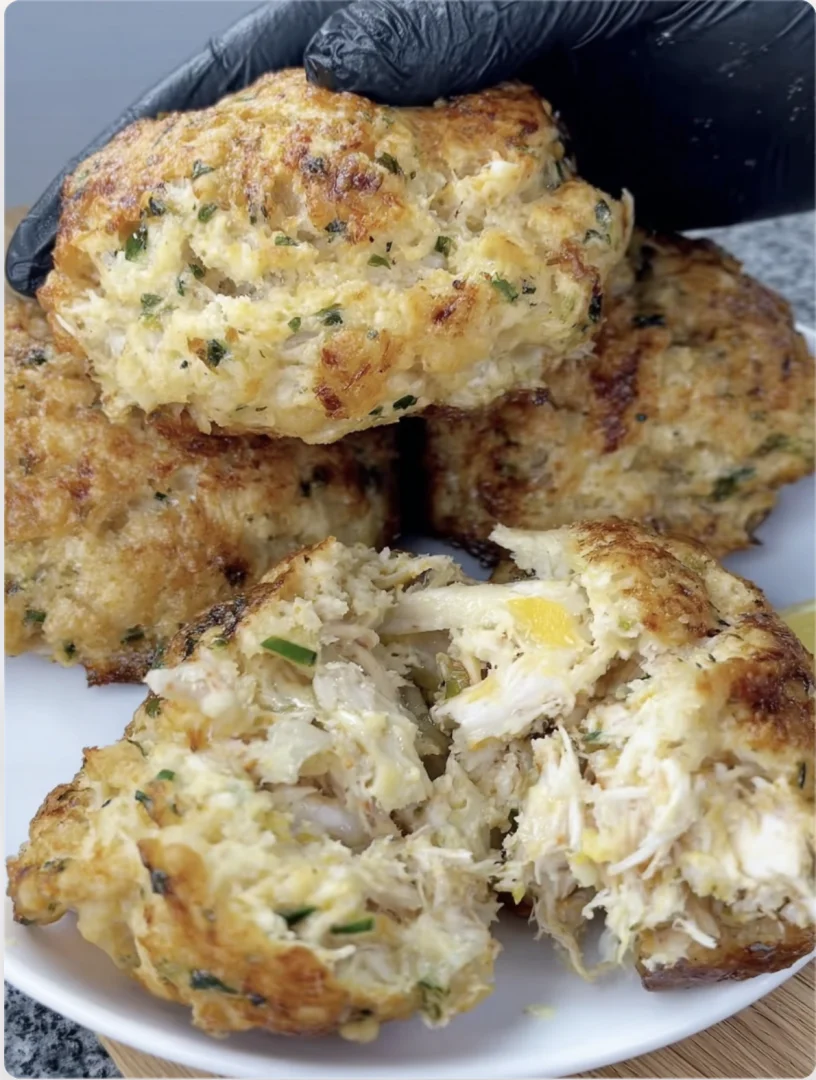 Savory Crab St￭ Cheddar Bay Biscuits with Lemon Butter