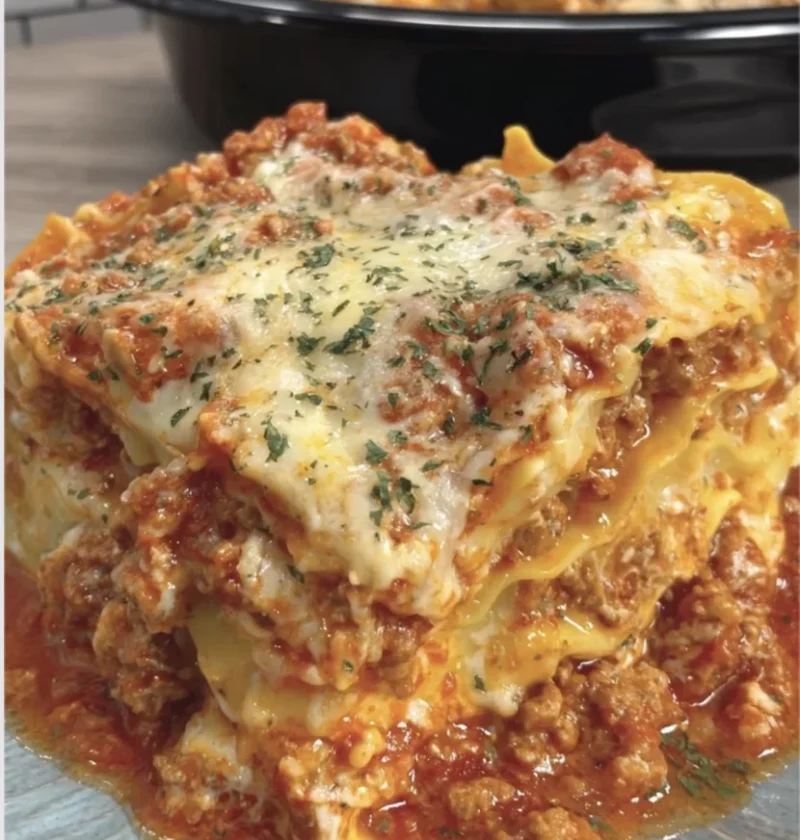 Slow-Cooked Crockpot Lasagna