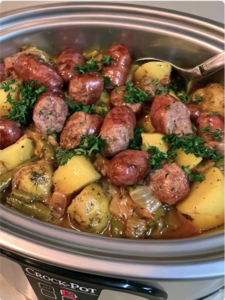 Slow Cooker Sausage and Potato Dinner Recipe – Easy One-Pot Family Meal