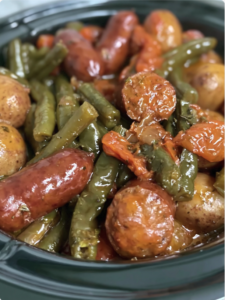 Crockpot Sausage and Potatoes Recipe – Easy Slow Cooker Comfort Food for Busy Families