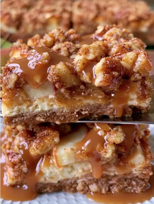 Apple Pie Cheesecake Bars