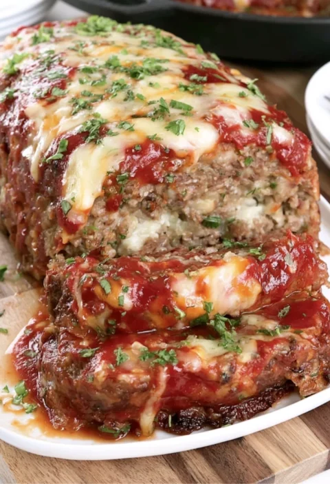Easy Ritz Cheddar Meatloaf