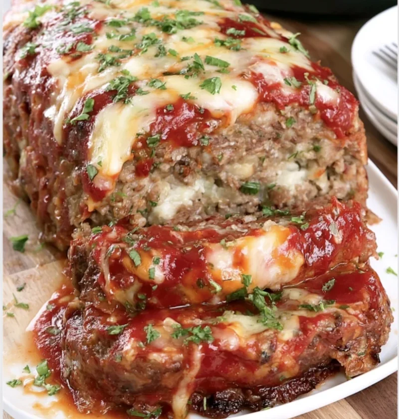 Easy Ritz Cheddar Meatloaf