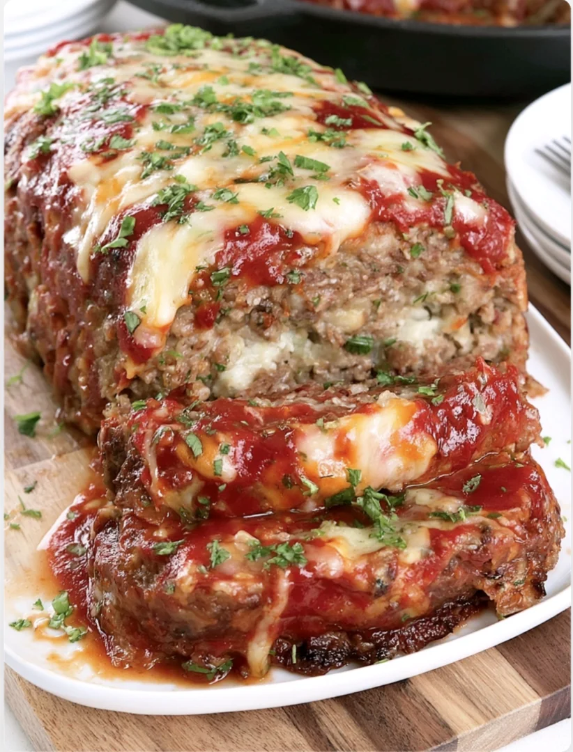 Easy Ritz Cheddar Meatloaf