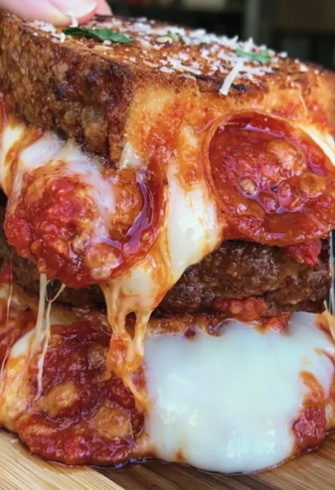 Pizza Grilled Cheese Melt