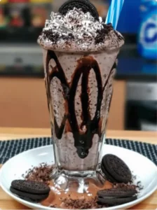 Homemade Oreo Milkshake