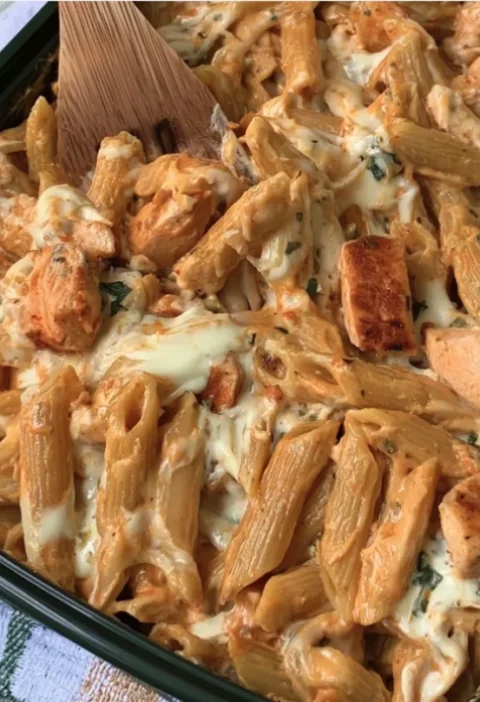 Cheesy Chicken Ranch Pasta
