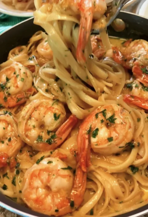 Garlic Lemon Butter Shrimp Pasta