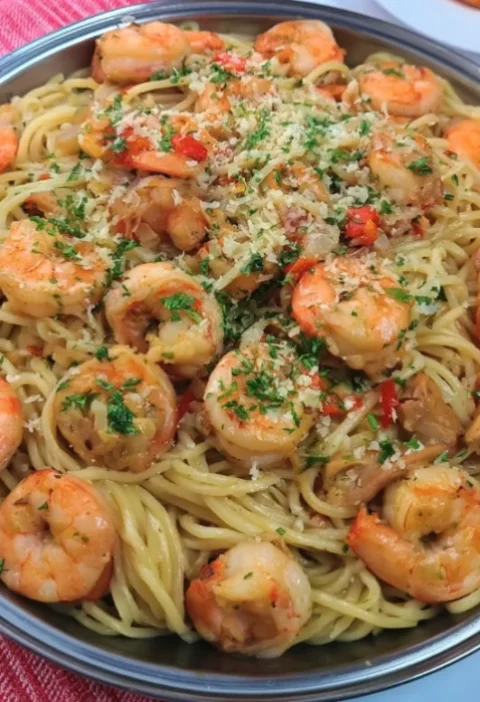 Light Seafood Pasta in White Wine Sauce
