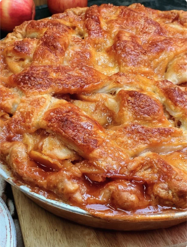 Traditional American Apple Pie
